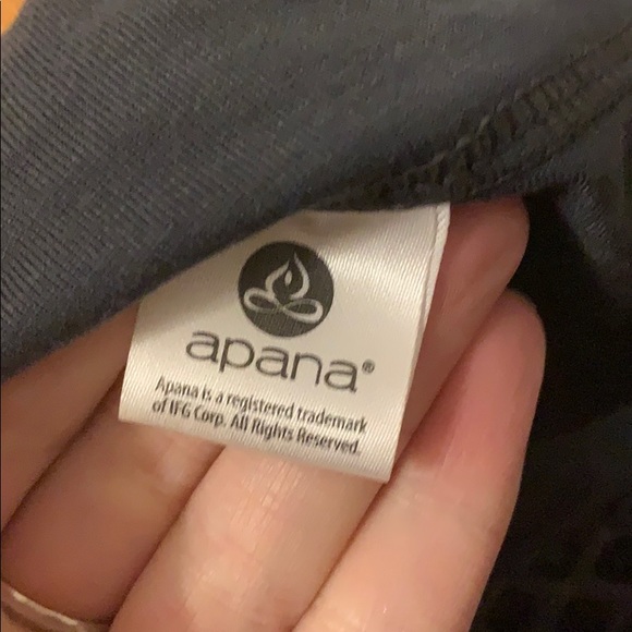 ✨$5✨ Apana | Soft Textured Infinity Scarf - Picture 7 of 8